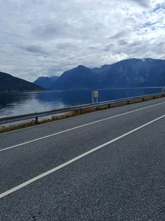 Et billede, der indeholder udendrs, sky, vej/gade, s

AI-genereret indhold kan vre ukorrekt.