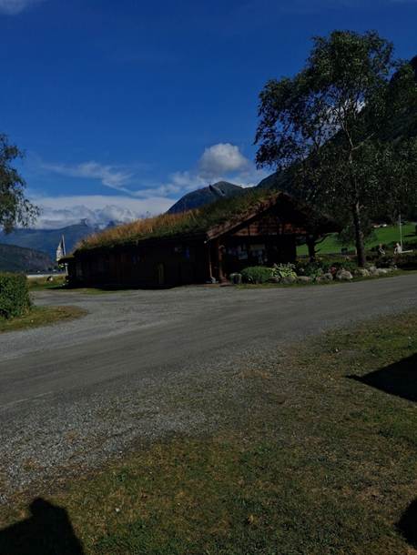 Et billede, der indeholder udendrs, tr, sky, grs

AI-genereret indhold kan vre ukorrekt.