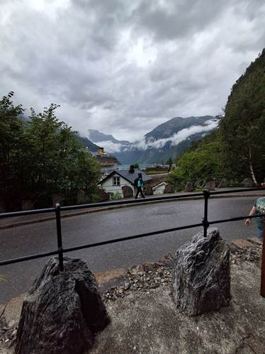 Et billede, der indeholder sky, udendrs, tr, natur

AI-genereret indhold kan vre ukorrekt.