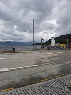 Et billede, der indeholder udendrs, sky, vej/gade, Vejbelgning

AI-genereret indhold kan vre ukorrekt.